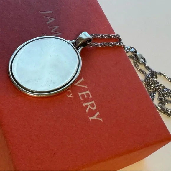 Retired James Avery Sterling Silver medallion Pendant & 18” Necklace - Picture 5 of 5